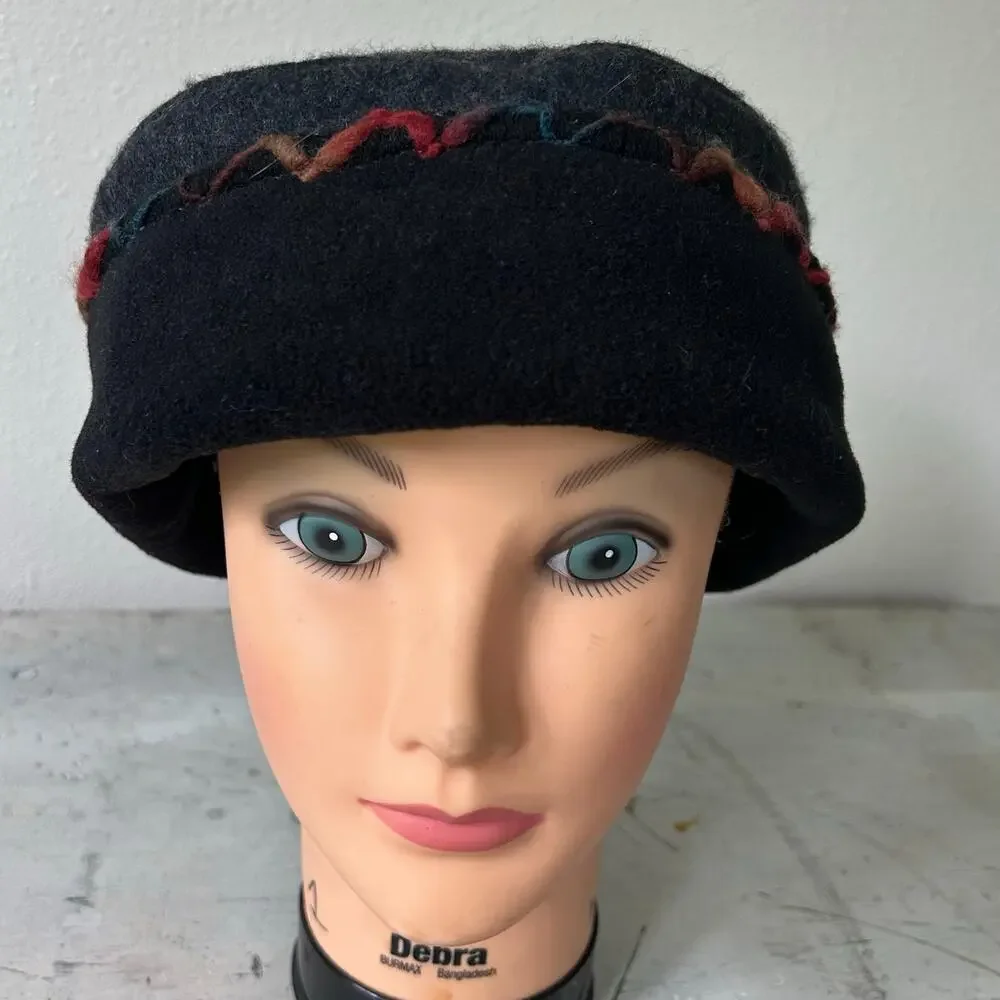 Vintage Woolrich Wool Cloche Hat Embroidered Boho Winter 90sY2K Artsy Black